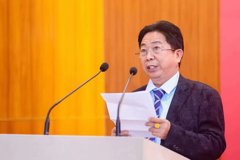 【郭忠展：从外贸老兵到